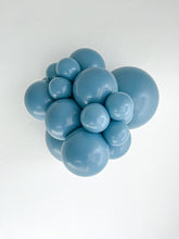 Load image into Gallery viewer, 24065 Tuftex Blue Slate 24&quot; Round (1ct)
