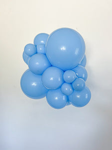 10021 Tuftex Baby Blue 11" Round (100ct)
