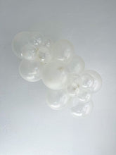 Load image into Gallery viewer, 36014 Tuftex Crystal Clear 36&quot; Round (10ct)
