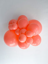 Load image into Gallery viewer, 10092 Tuftex Coral 11&quot; Round (100ct)

