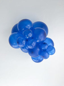 24018 Tuftex Crystal Sapphire Blue 24" Round (25ct)