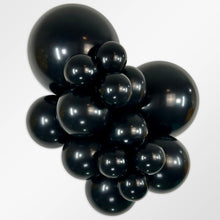 Load image into Gallery viewer, 221465 Fashion Black 9&quot; Round (50ct)
