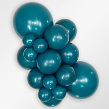 Load image into Gallery viewer, 59529 Fashion Deep Teal 24&quot; Round (1ct)
