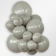 Load image into Gallery viewer, 157078 Fashion Grey 24&quot; Round (10ct)
