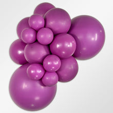 Load image into Gallery viewer, 59516 Fashion Purple Orchid 24&quot; Round (10ct)
