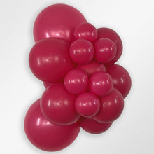 Load image into Gallery viewer, 59180 Fashion Raspberry 24&quot; Round (10ct)
