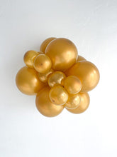 Load image into Gallery viewer, 24031 Tuftex Metallic Gold 24&quot; Round (25ct)
