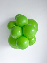 Load image into Gallery viewer, 24064 Tuftex Lime Green 24&quot; Round (1ct)
