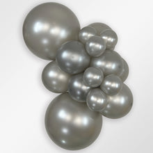 Load image into Gallery viewer, 51067 Metallic Silver 5&quot; Round (100ct)
