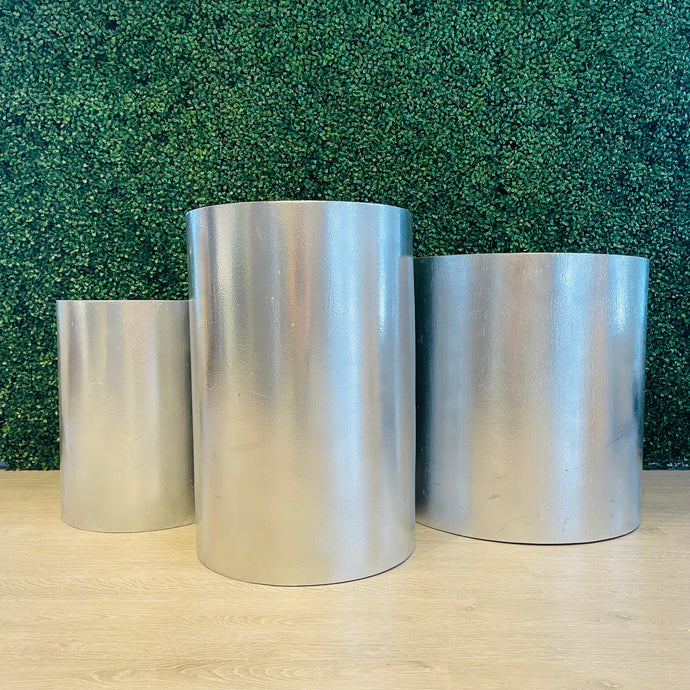 Set of 3 Round Plinth Rental - Silver